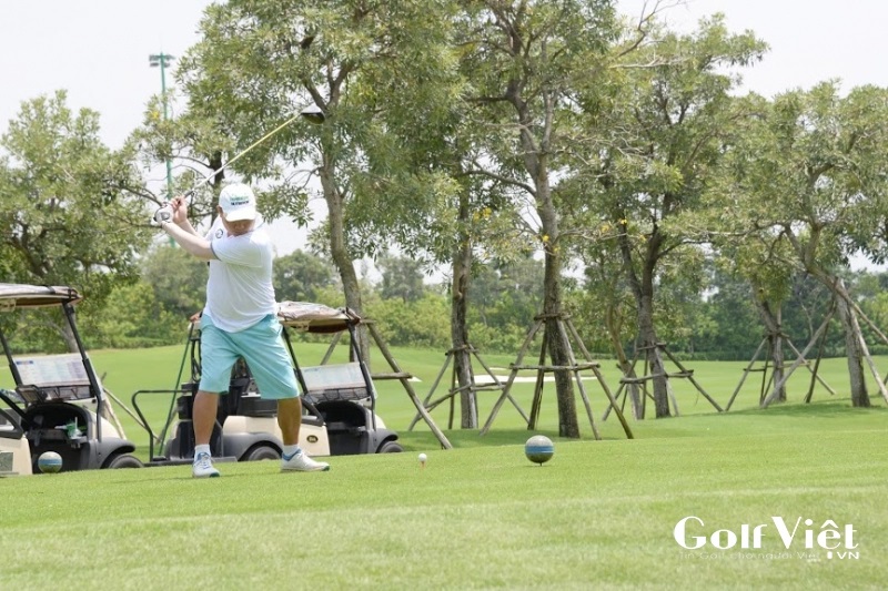 Kỹ thuật đánh golf xa giúp golfer tự tin chinh phục thử thách trên sân