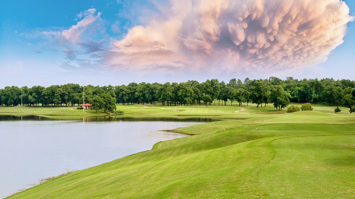 Sân golf BRG Kings Island Golf Resort Hà Nội