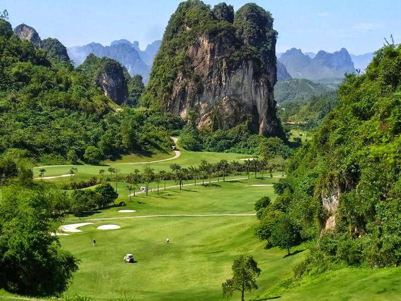 Phoenix Golf Resort Lương Sơn Hòa Bình