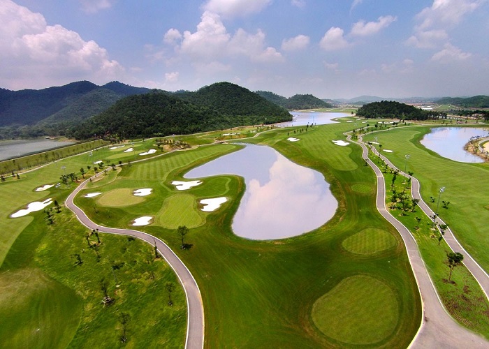 Hà Nội đẩy phát triển du lịch golf để hút khách chi trả cao