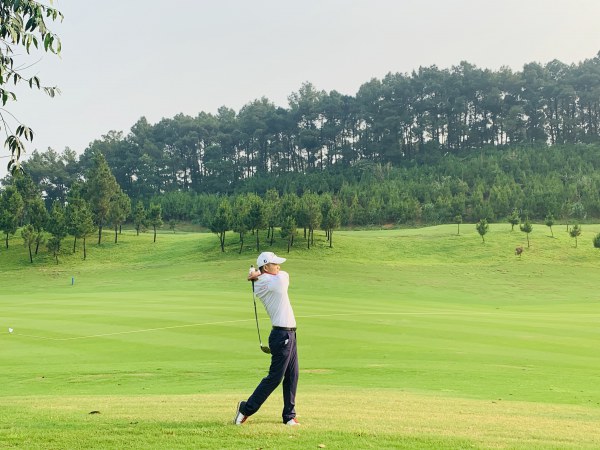 Golfer Lê Thành handicap 8.5 chọn gậy Ping: “Tôi không chọn gậy golf vì sự đẳng cấp, tôi chọn Ping bởi sự phù hợp”
