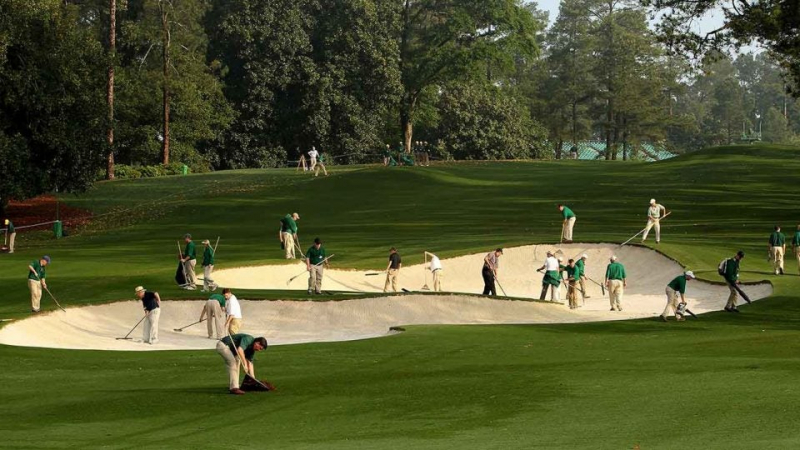 Sân golf được bảo dưỡng như thế nào là chuẩn?
