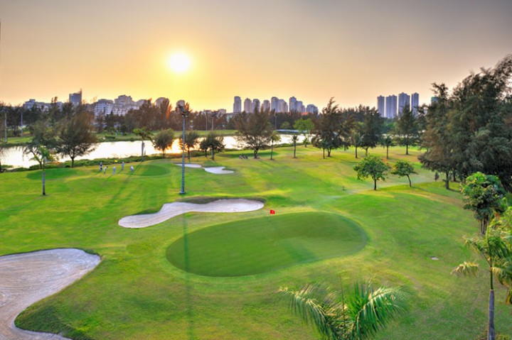 Sân golf Phú Mỹ Hưng - Nam Sài Gòn