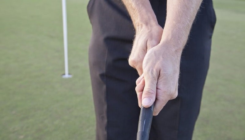 Cách cầm gậy golf chuẩn – Tăng tối đa lực đánh và sự chính xác