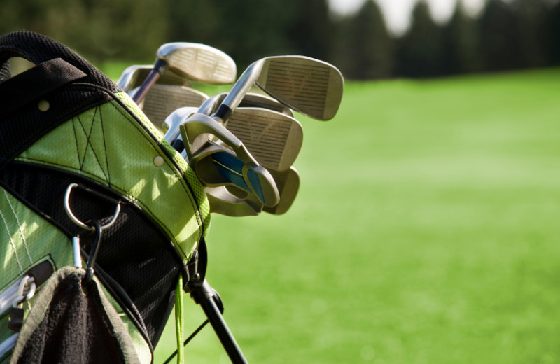Trọng Lượng Gậy Golf Tiêu Chuẩn Là Bao Nhiêu? Những Điều Cần Biết