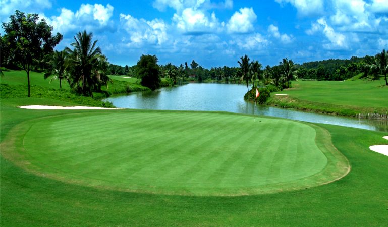 Sân gôn Móng Cái International Golf Club